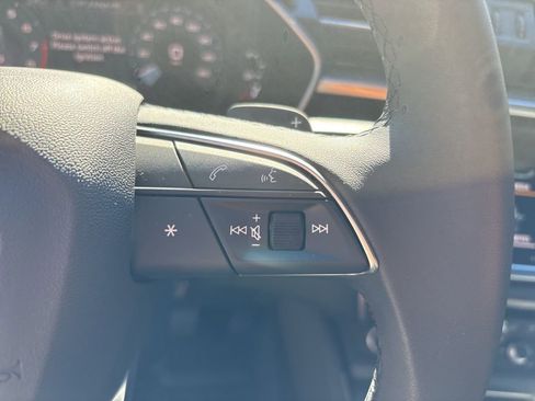 Certified 2025 Audi Q3 2.0T Premium w/ Convenience Package image 23