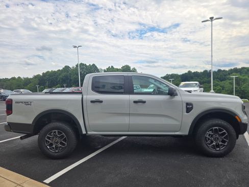 New 2026 Ford Ranger XLT w/ Equipment Group 301A High AWD/4WD image 4