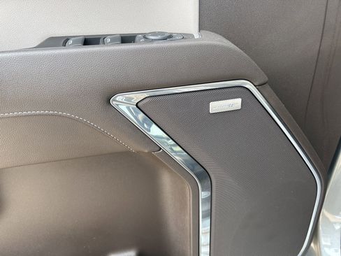 Used 2024 GMC Sierra 1500 SLT w/ SLT Premium Plus Package image 17