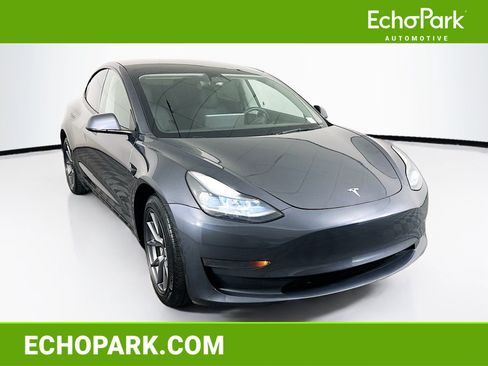 Used 2023 Tesla Model 3 Standard Range RWD image 1