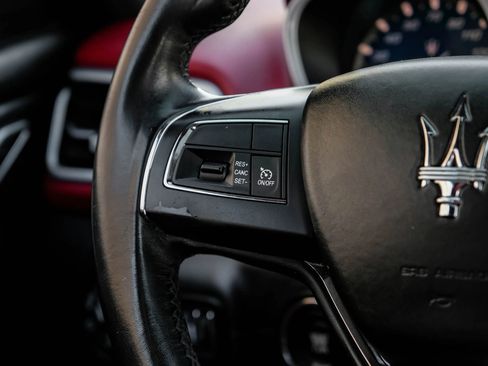 Used 2014 Maserati Ghibli image 18