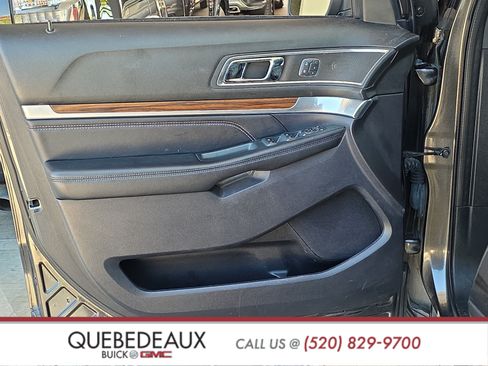 Used 2018 Ford Explorer Limited FWD image 9