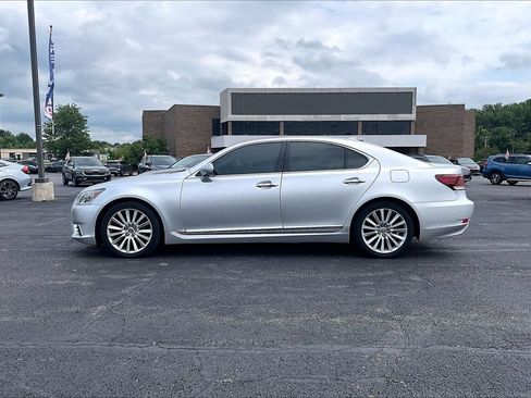 Used 2014 Lexus LS 460 AWD w/ Comfort Package image 5