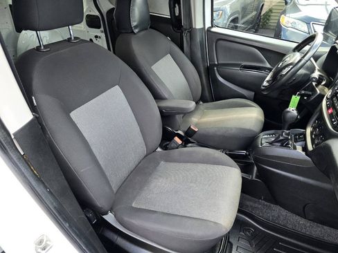 Used 2015 RAM ProMaster City Tradesman SLT w/ Rear Back-up Camera Group FWD image 28