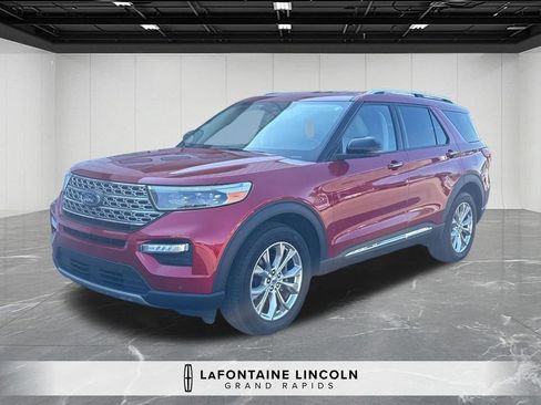 Used 2024 Ford Explorer Limited w/ Equipment Group 301A AWD/4WD image 1