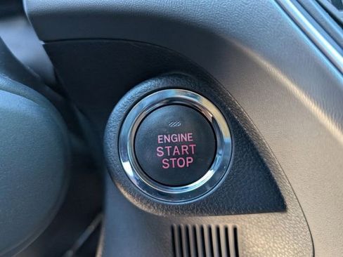 Used 2024 Subaru Crosstrek 2.0i Premium image 31