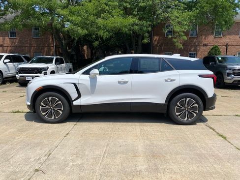 New 2026 Chevrolet Blazer EV LT AWD/4WD image 5