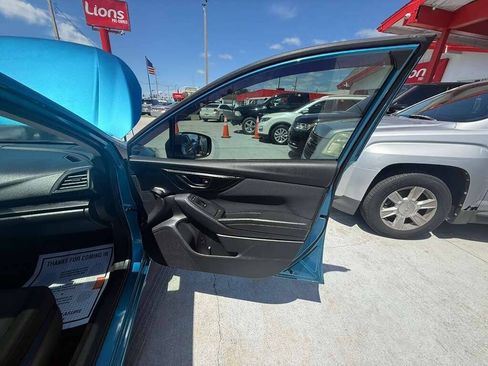 Used 2017 Subaru Impreza 2.0i Premium AWD/4WD image 10