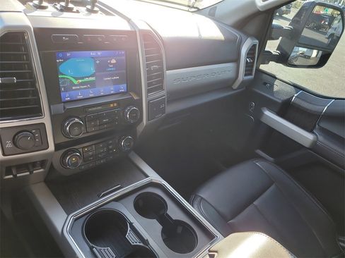 Certified 2021 Ford F250 Lariat image 18