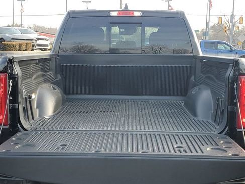 New 2026 RAM 1500 4x4 Crew Cab image 9