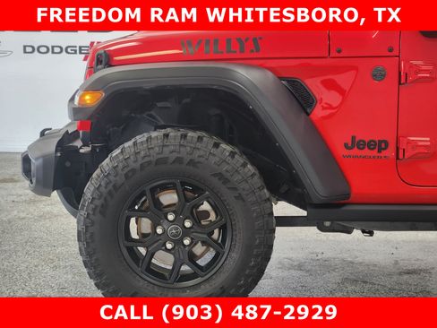 Used 2025 Jeep Wrangler Unlimited Sport AWD/4WD image 6