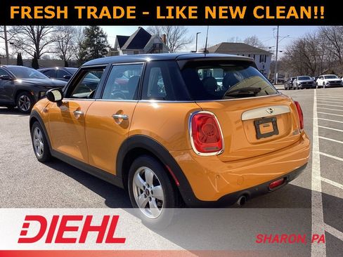Used 2015 MINI Cooper 4-Door Hardtop image 5