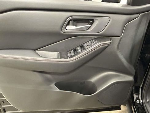 New 2026 Nissan Rogue SV AWD/4WD image 12