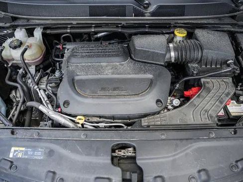 Certified 2019 Chrysler Pacifica Limited FWD image 26