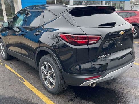 Used 2023 Chevrolet Blazer LT w/ Convenience Package image 2