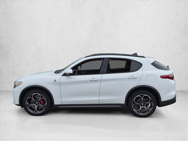 Used 2022 Alfa Romeo Stelvio Ti AWD/4WD image 8