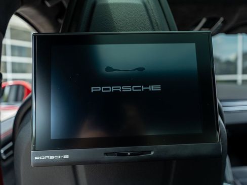 Used 2021 Porsche Cayenne GTS AWD/4WD image 52