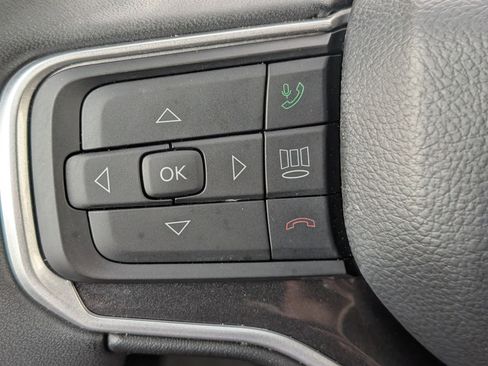 Used 2024 Jeep Wagoneer L 4WD w/ Premium Group I image 17