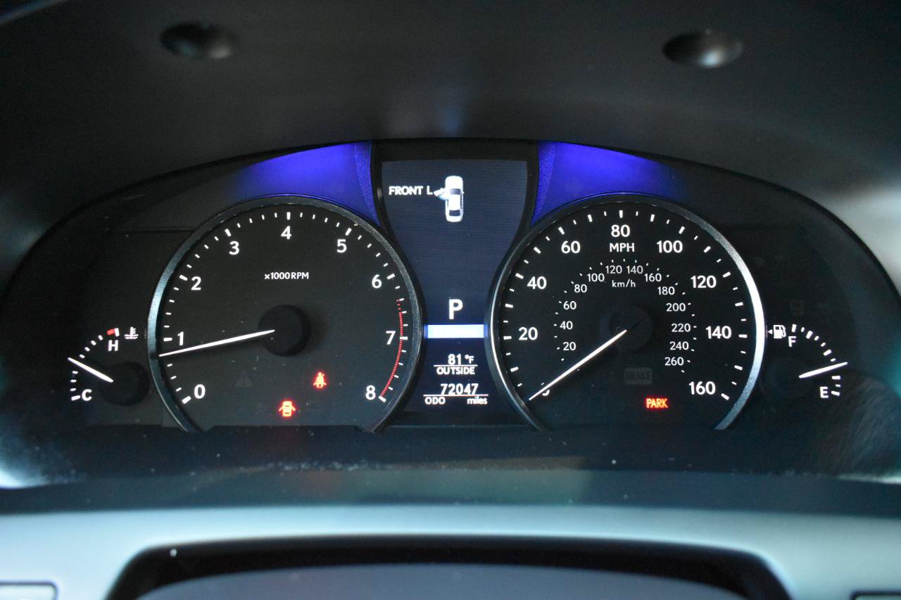 Used 2014 Lexus LS 460 w/ Comfort Package RWD image 17