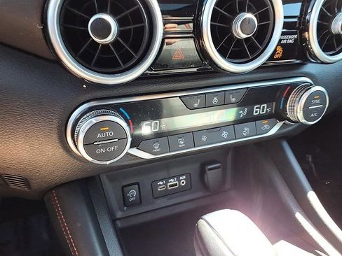 Used 2024 Nissan Sentra SR w/ SR Premium Package FWD image 27