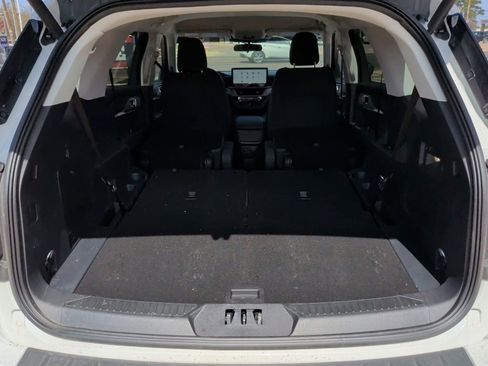 Used 2026 Ford Explorer Active image 43