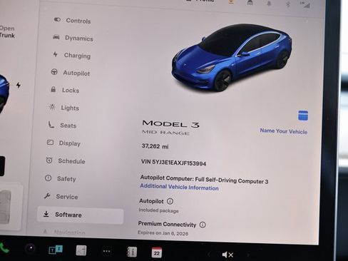 Used 2018 Tesla Model 3 Long Range image 40