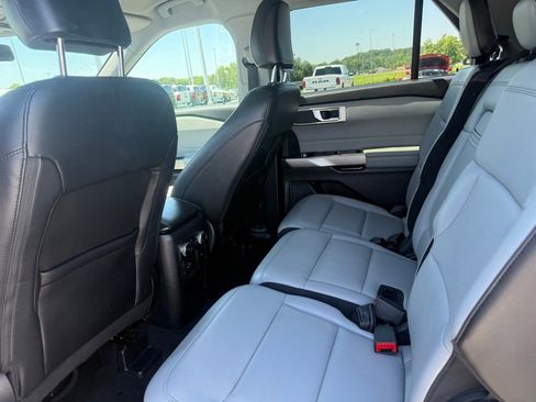 Used 2021 Ford Explorer XLT w/ Equipment Group 202A RWD image 20