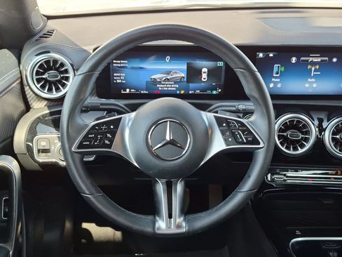 Used 2025 Mercedes-Benz CLA 250 image 13