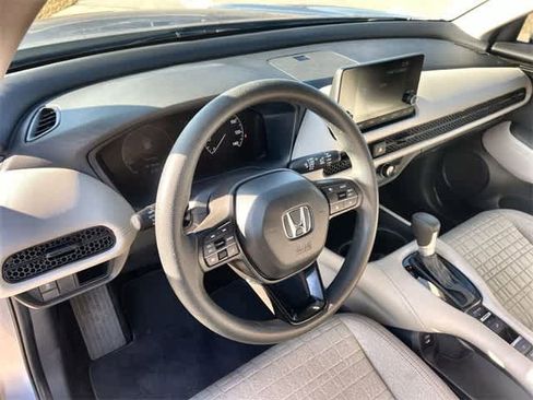 Certified 2025 Honda HR-V LX image 15