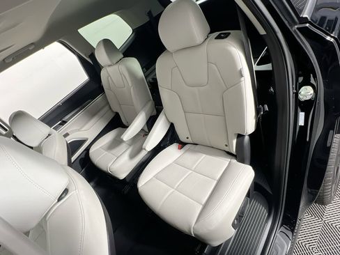 New 2025 Kia Telluride EX w/ EX Captain's Chair Package image 29