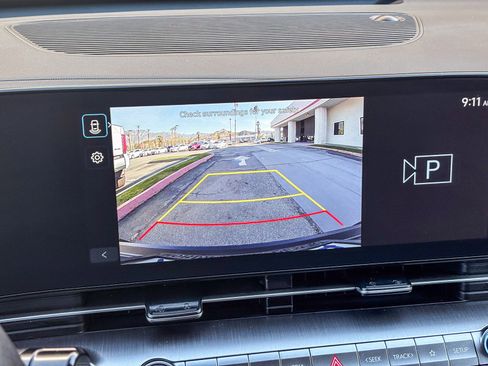 Used 2024 Hyundai Kona SE image 26