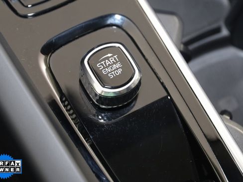 Used 2025 Volvo XC60 B5 Plus image 27