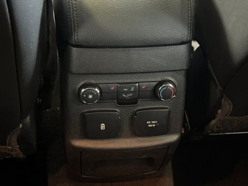 Used 2017 Ford Explorer Limited w/ Equipment Group 301A AWD/4WD image 16