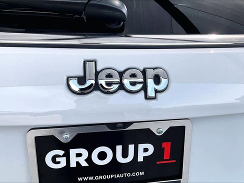 Used 2025 Jeep Compass Limited AWD/4WD image 30