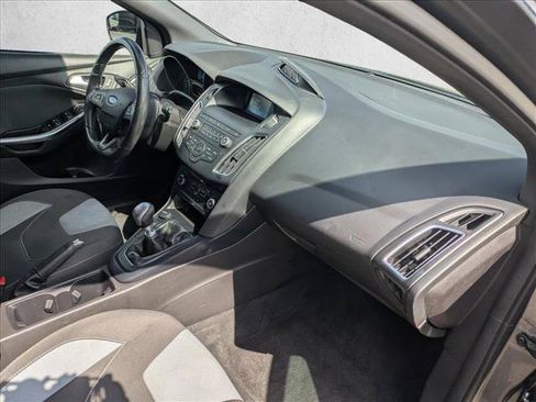Used 2018 Ford Focus ST FWD image 19