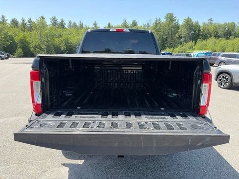 Used 2017 Ford F250 XL w/ Power Equipment Group AWD/4WD image 6