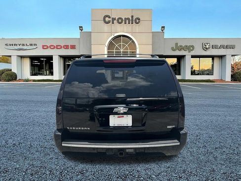 Used 2009 Chevrolet Suburban LTZ AWD/4WD image 4