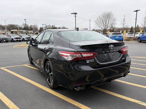 Used 2020 Toyota Camry XSE image 4
