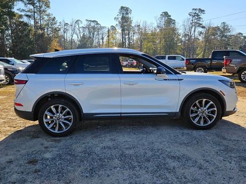 Used 2021 Lincoln Corsair Standard w/ Premium Package image 10