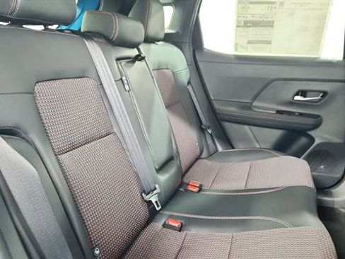 New 2025 Nissan Kicks SR image 25