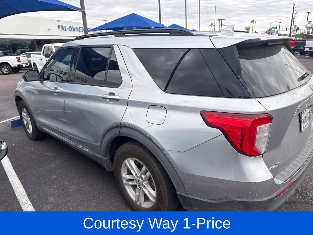 Used 2020 Ford Explorer XLT RWD image 13