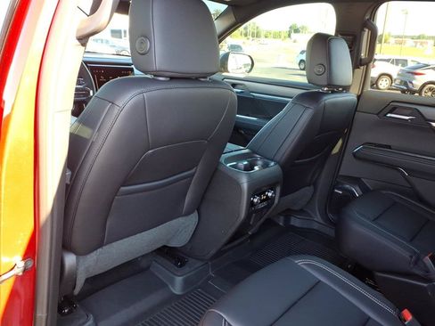 Used 2026 GMC Acadia Elevation w/ Super Cruise Package FWD image 10