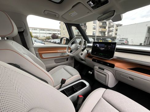 New 2025 Volkswagen ID. Buzz Pro S Plus image 20