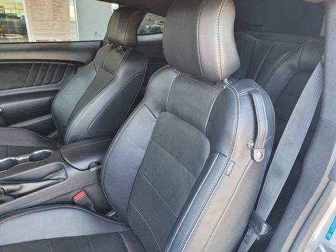 Used 2016 Ford Mustang GT Premium w/ Equipment Group 401A RWD image 17