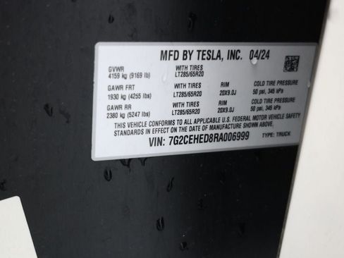 Used 2024 Tesla Cybertruck AWD Crew Cab image 20