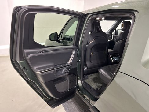 Used 2022 Rivian R1T Adventure AWD/4WD image 17