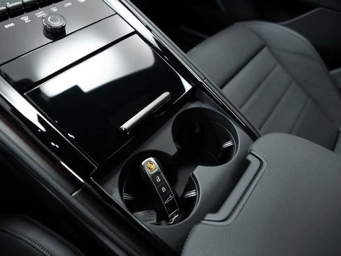 New 2026 Porsche Panamera image 24