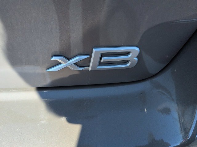 Used 2015 Scion xB FWD image 12