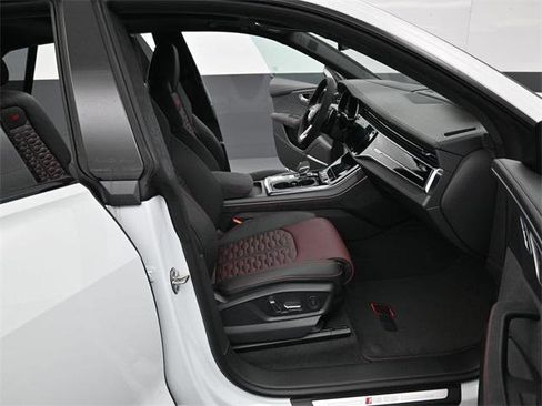 New 2026 Audi RS Q8 performance image 14