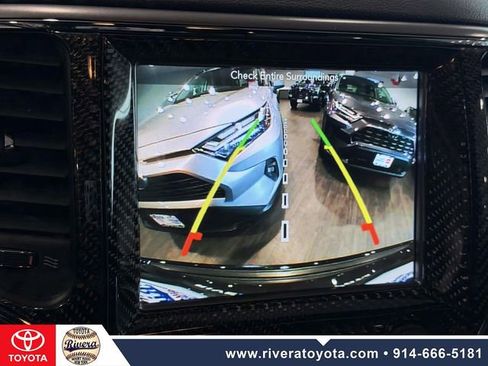Used 2018 Jeep Grand Cherokee Laredo AWD/4WD image 23